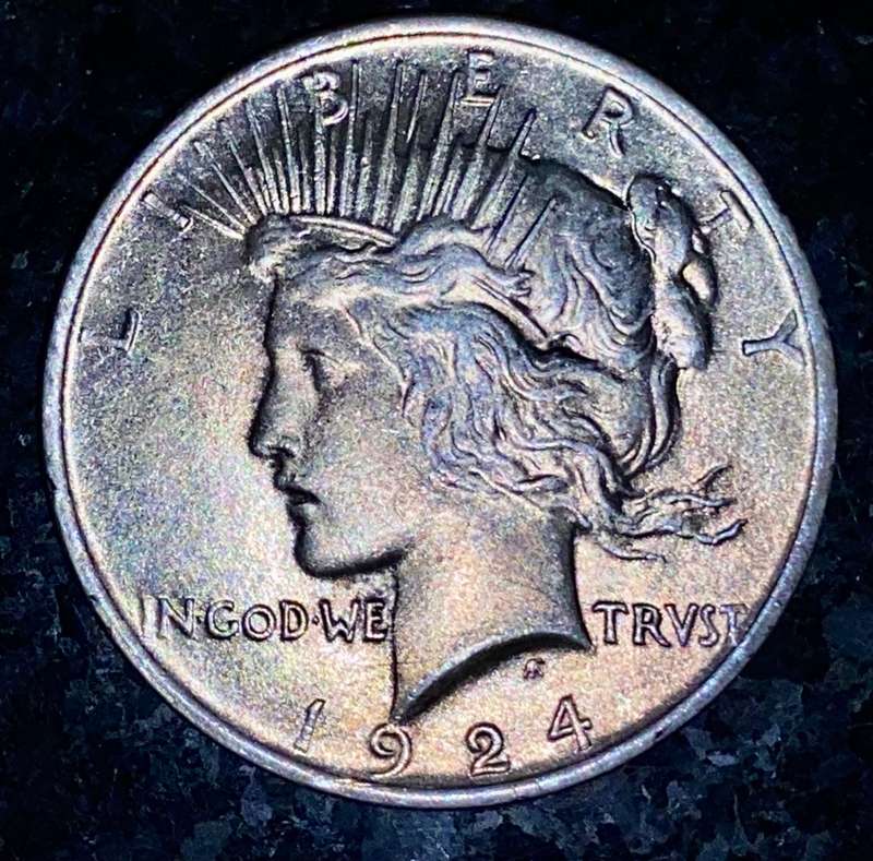 U S A SILVER 1 DOLLAR - 1924 PEACE DOLLAR - PHILADELPHIA MINT - GOOD CONDITION