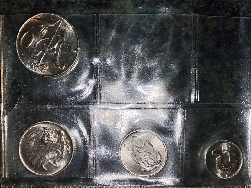 SOUTH AFRICA PROOF SET 50 CENT TO 1/2 CENT -- 1973 -- IN COIN HOLDER