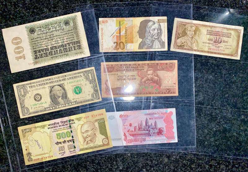 International lot Various Country's sleeves included (1 bid takes all)