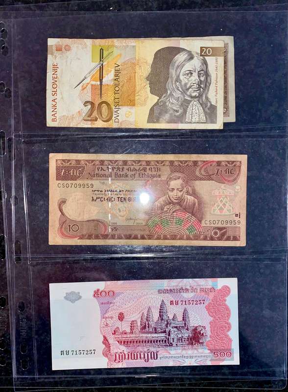 International lot Various Country's sleeves included (1 bid takes all)