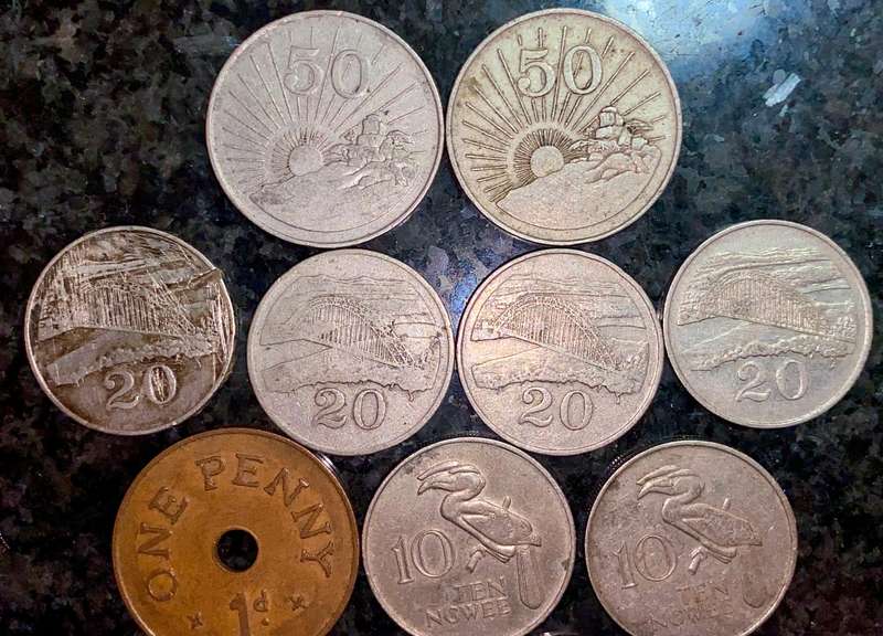 International lot - Lesotho - Zambia - Zimbabwe - Bahamas (1 bid takes all)