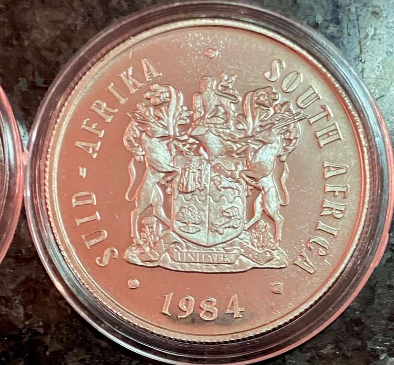 South Africa. Silver Proof R1 -- 1984 in capsule