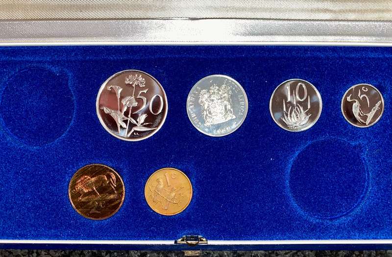 South Africa Partial Proof set 50 cent to 1 cent 1988 & 1989 blue SA mint box(1 bid takes all)