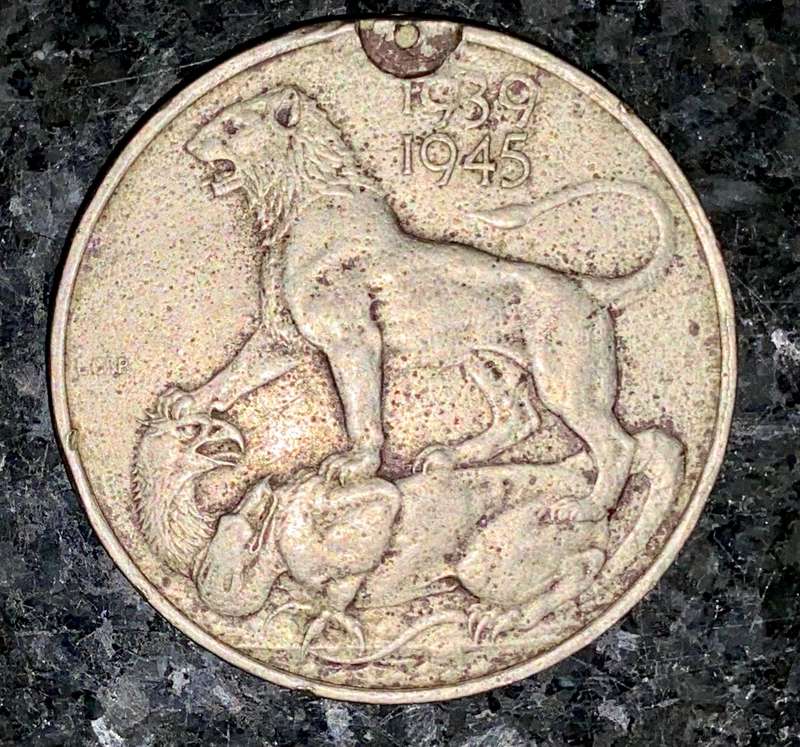 WW2 Kings medal 1939-1945 - champion shot - British commonwealth