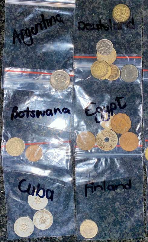 International lot 12 Different Country's (1 bid takes all )