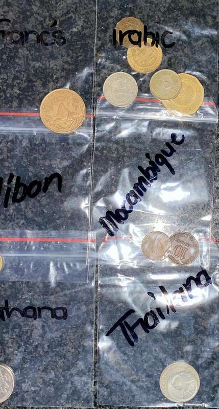 International lot 12 Different Country's (1 bid takes all )