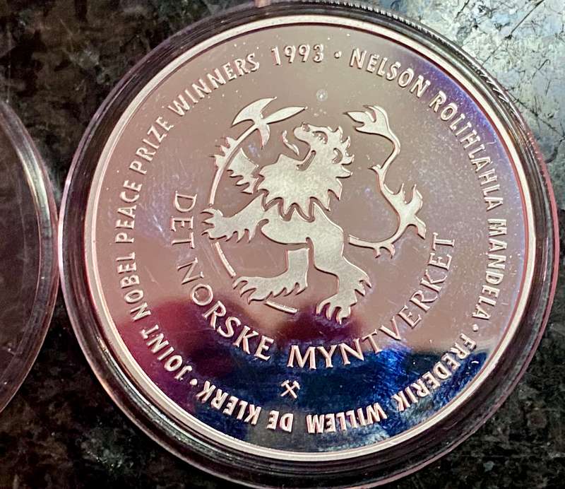 NORWAY MINT PROOF STERLING SILVER 1OZ ALFRED NOBEL MEDALLION IN CAPSULE 33.90g STERLING SILVER