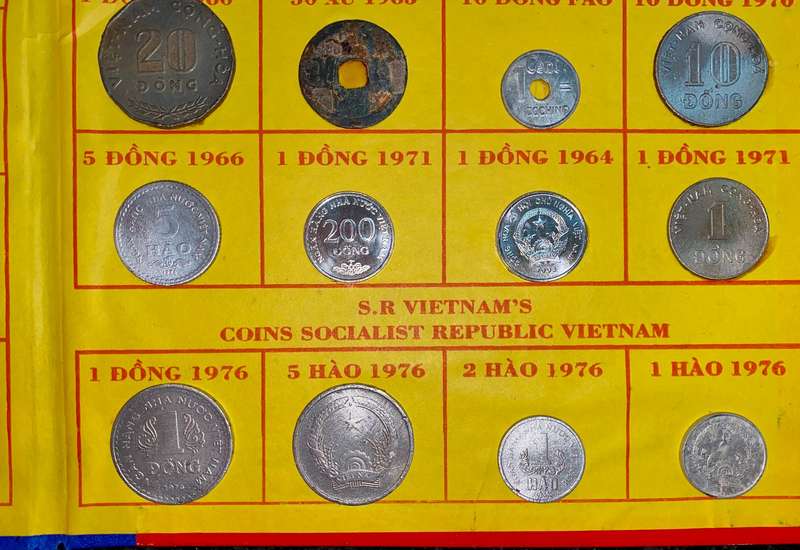 Indochine - Annam Vietnam coin collection 1802-1976 comes in red folder