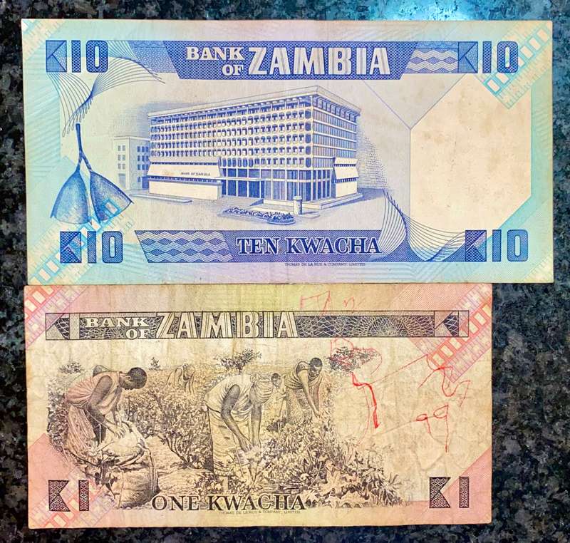 ZAMBIA SET 10 KWACHA & 1 KWACHA  1986(1 BID TAKES ALL)
