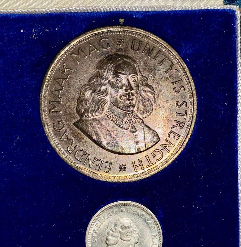 South Africa. 1961 set silver 50 cent to 1/2 cent in long proof box