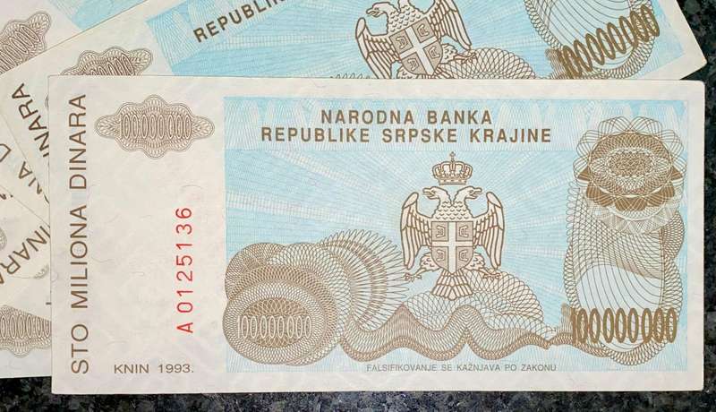Croatia. 100 million dinars 1993 unc all A (bid per note)