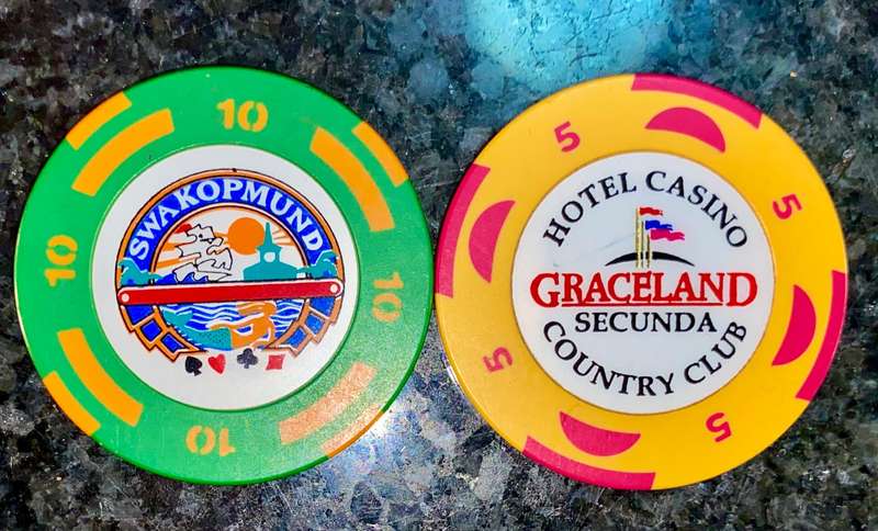 Casinos chips R10 Swakopmund & R5 Graceland Secunda (1 bid takes all)