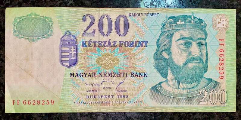 HUNGARY 200 FORINT 1998