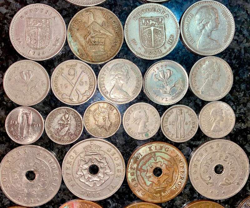Rhodesia/Nyasaland & Southern Rhodesia lot (1 bid takes all)