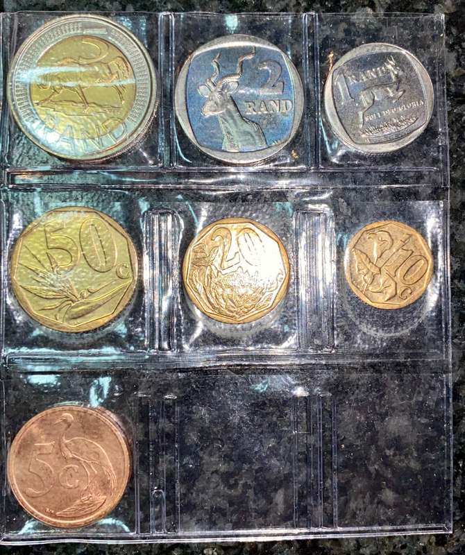 S A MINT UNCIRCULATED SET 2008 -- R5 TO 5 CENT - IN ORIGANAL FOLDER FROM SA MINT