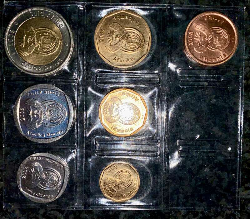 S A MINT UNCIRCULATED SET 2008 -- R5 TO 5 CENT - IN ORIGANAL FOLDER FROM SA MINT