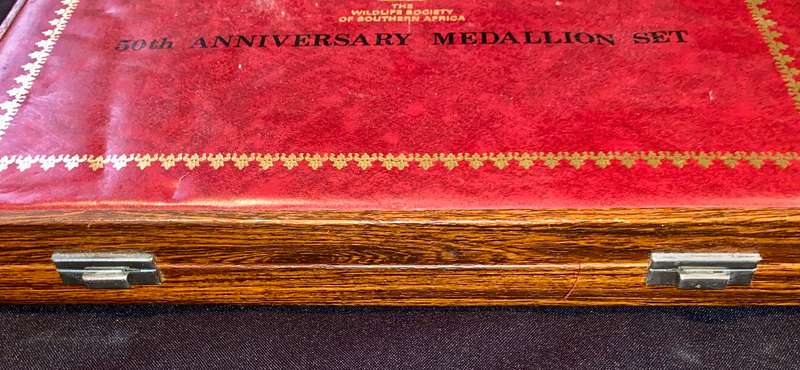 WILDLIFE SOCIETY OF SOUTHERN AFRICA 50TH ANNIVERSARY MEDALLION SET EMPTY BOX + BOOKLET