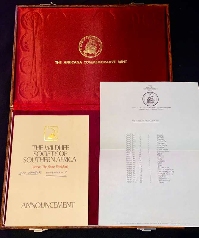 WILDLIFE SOCIETY OF SOUTHERN AFRICA 50TH ANNIVERSARY MEDALLION SET EMPTY BOX + BOOKLET