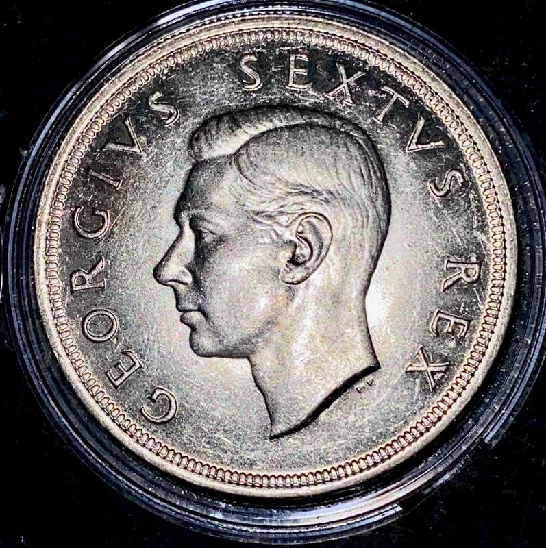 S A UNION SILVER 5 SHILLINGS 1950 GOOD CONDITION - MINTAGE ONLY 84454 - IN CAPSULE SILVER 80%