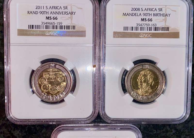 SOUTH AFRICA GRADED SET COMMEMORATIVE R5 - 1994 - 2008 -2011 - 2017 - 2018 (1 BID TAKES ALL)