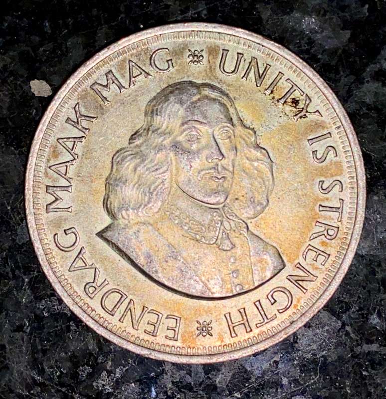 SOUTH AFRICA SILVER 50 CENT 1964 GOOD CONDITION SILVER CROWN SIZE