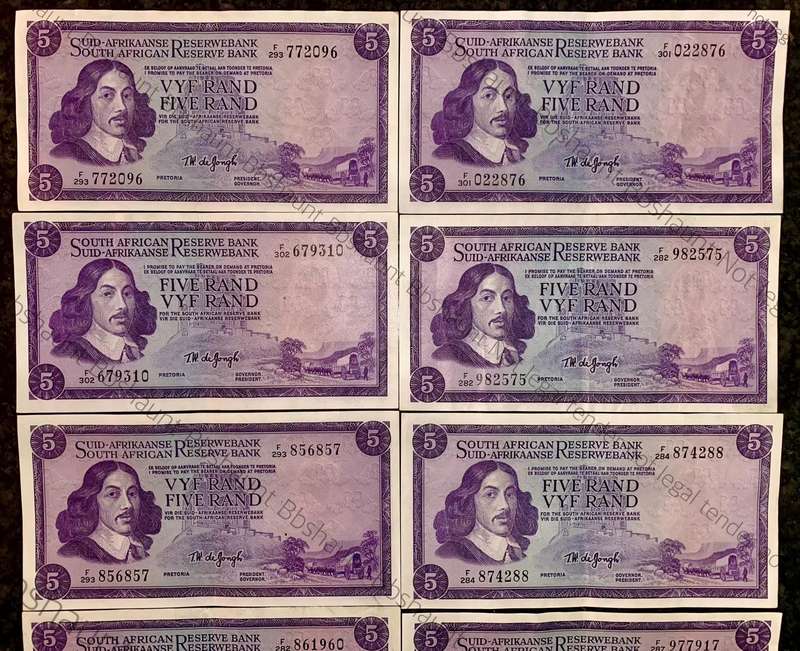 Tw De Jongh. R5 Van Riebeeck wtm 3rd issue 1975 (bid per note) good condition