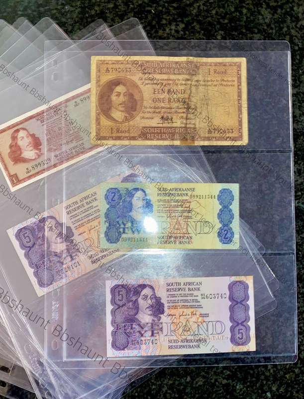 Banknote Stiff Plastic Sleeves - 3 Pocket sleeve (1 bid takes all 10 sleeves) banknotes incl