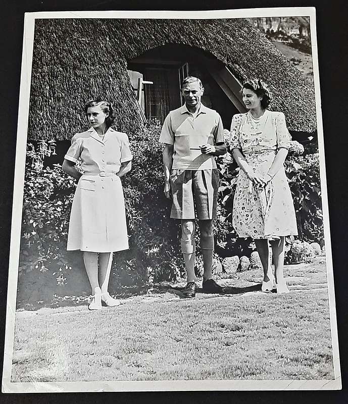 **RARE: 1947 Royal Visit to South Africa Official Photograph Lot #2 (SA Railways).**