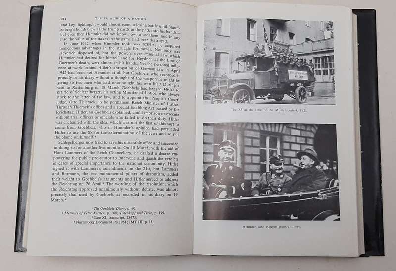 ** WW2 : History of the SS(1922-45)  Hardcover Illustrated Book .**