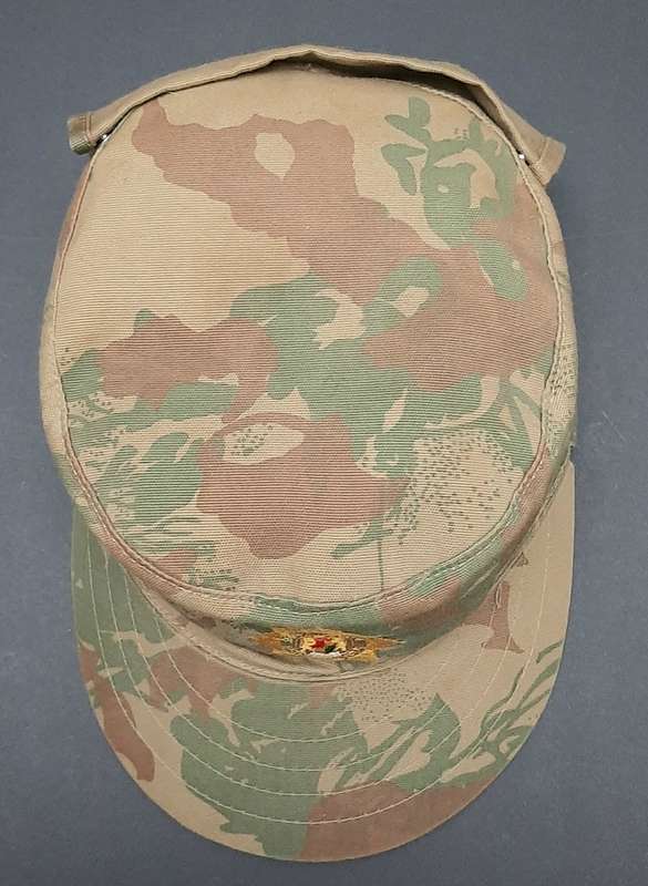 **Border War : 1980s Fielddress 2nd Patt. Camouflage Cap w/ Neckflap**