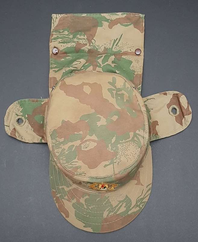 **Border War : 1980s Fielddress 2nd Patt. Camouflage Cap w/ Neckflap**