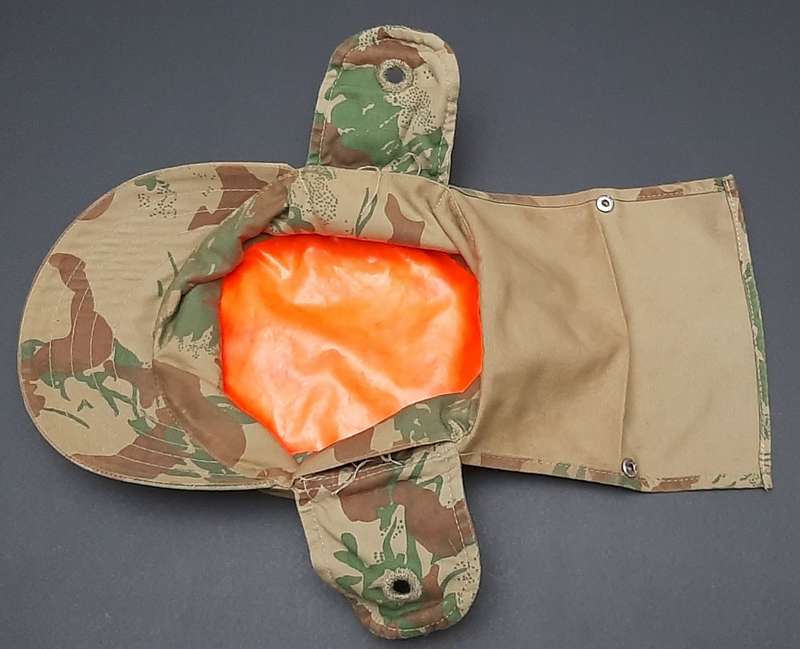 **Border War : 1980s Fielddress 2nd Patt. Camouflage Cap w/ Neckflap**