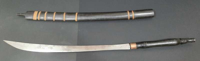 **RARE: Mid-20th Century Burmese 'Dha' Tribal Sword w/ Scabbard(0.97m).**