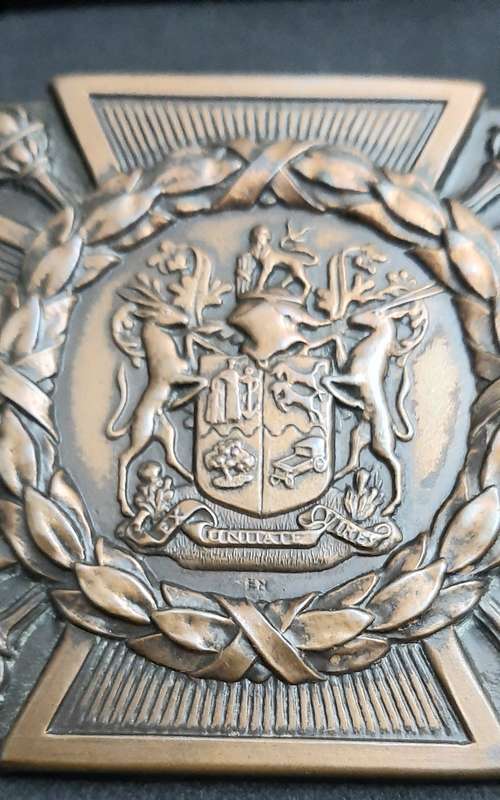 **RARE: WW2 UDF Serviceman's Copper 'Death Plaque' Escutcheon w/ Bolts.**