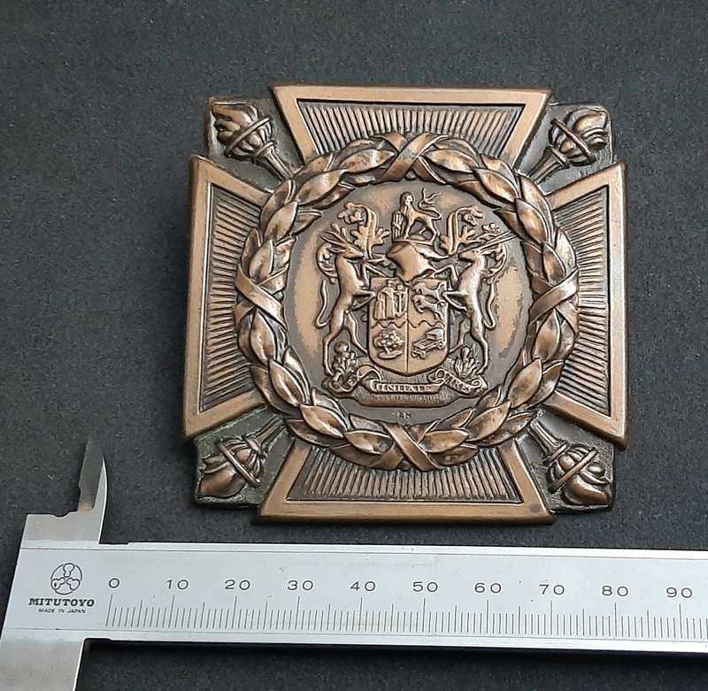 **RARE: WW2 UDF Serviceman's Copper 'Death Plaque' Escutcheon w/ Bolts.**