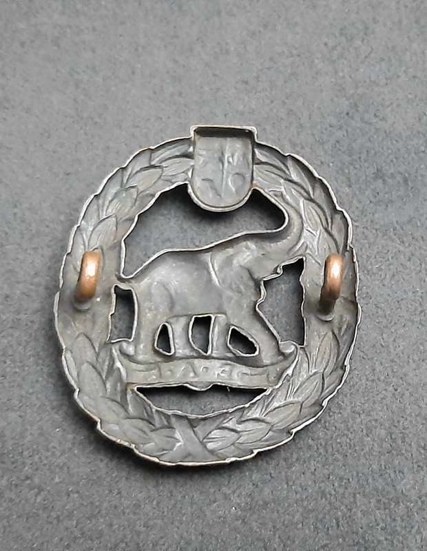 **WW2: SA Native Labour Corps Cap Badge w/ Lugs.**