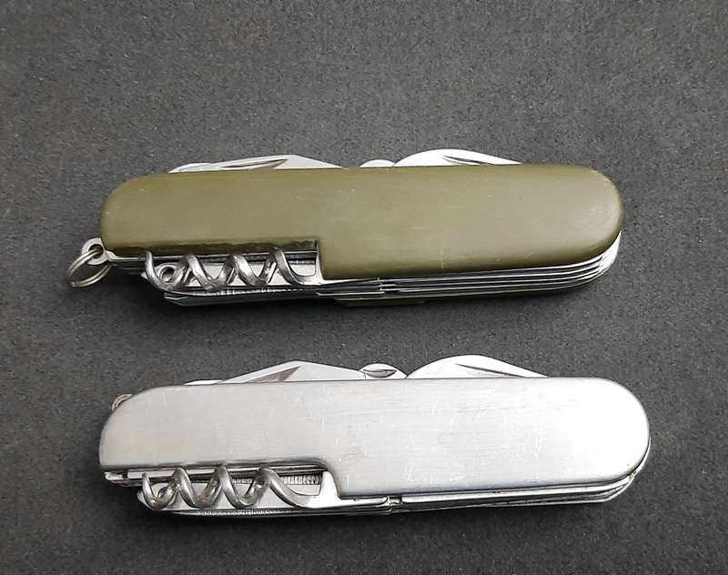 Lot: Swiss Gear & Generic Pocket Knives x2 (Multifunction)