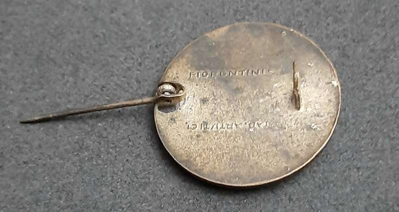 **RARE: WW2 SAAF 24 Sqdn 'Tinnie' Lapel Badge w/ Pin (Fiorintini).**