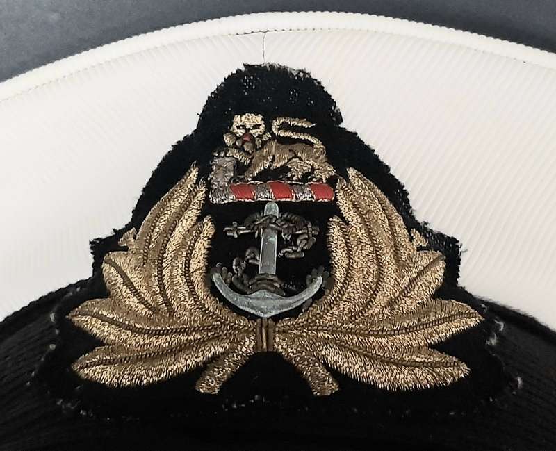Border War 1980s SA Navy Commissioned Officer's Deck Cap with Bullion Insignia Medium
