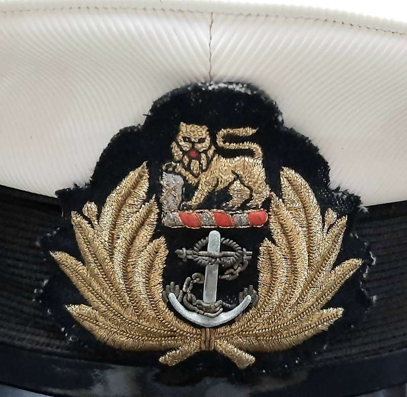 Border War 1980s SA Navy Commissioned Officer's Deck Cap with Bullion Insignia Medium