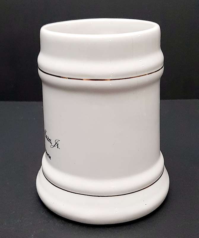 ** 1970s Phillipines Military Authority: Gov. Ferdinand R. Marcos Jnr. Ceramic Mug (18cm).**
