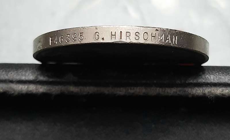 **WW2 : UDF British War Medal w/ Ribbon Full-Size (Att. Female)**