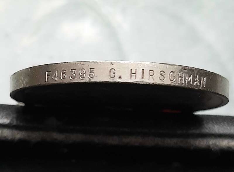 **WW2 : UDF British War Medal w/ Ribbon Full-Size (Att. Female)**