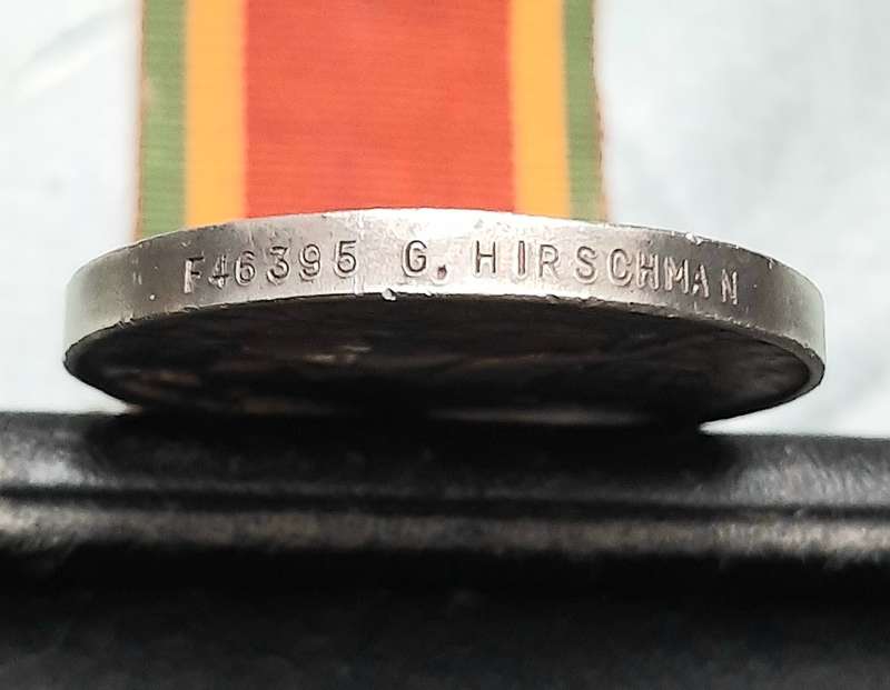 **WW2: UDF .925 Silver Africa Service Medal w/ Ribbon ( Att. Female).**
