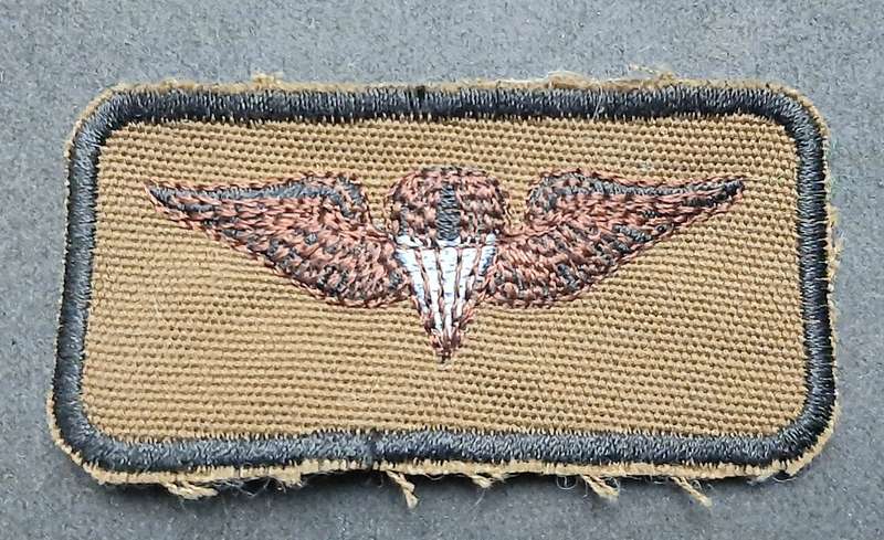 **Border War : 1980s SWATF Nutria Static-Line Parachute Qualification Badge.**