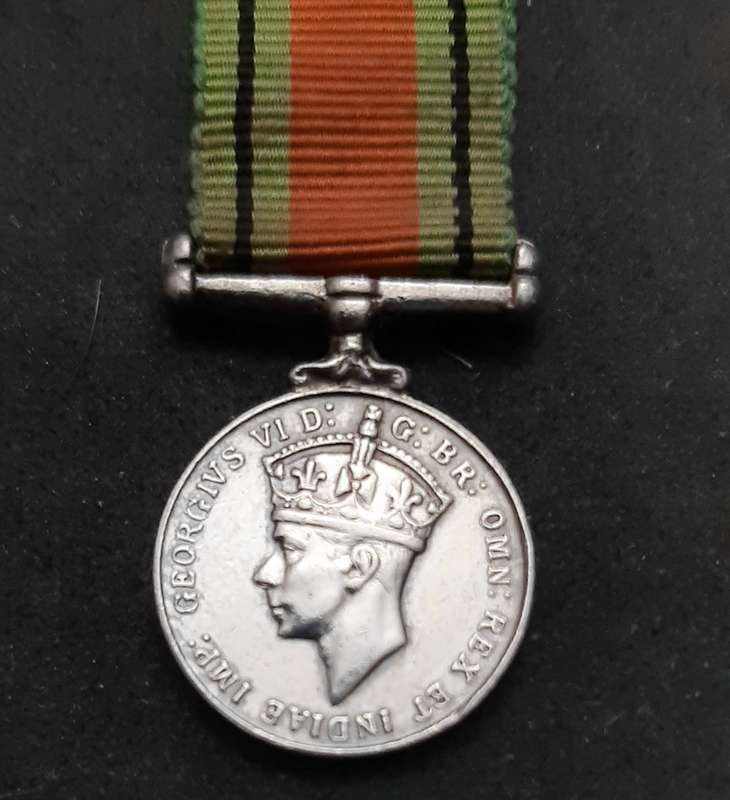 **WW2: .925 Silver Miniature British War Medal w/ Ribbon #1  **