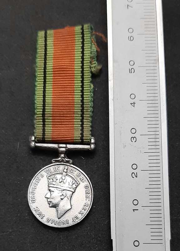 **WW2: .925 Silver Miniature British War Medal w/ Ribbon #1  **