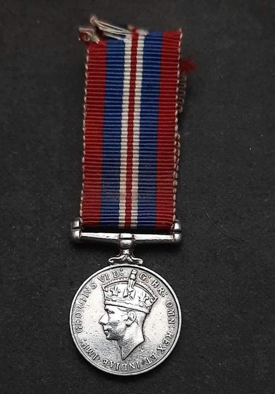 **WW2: .925 Silver Miniature British War Medal w/ Ribbon.**