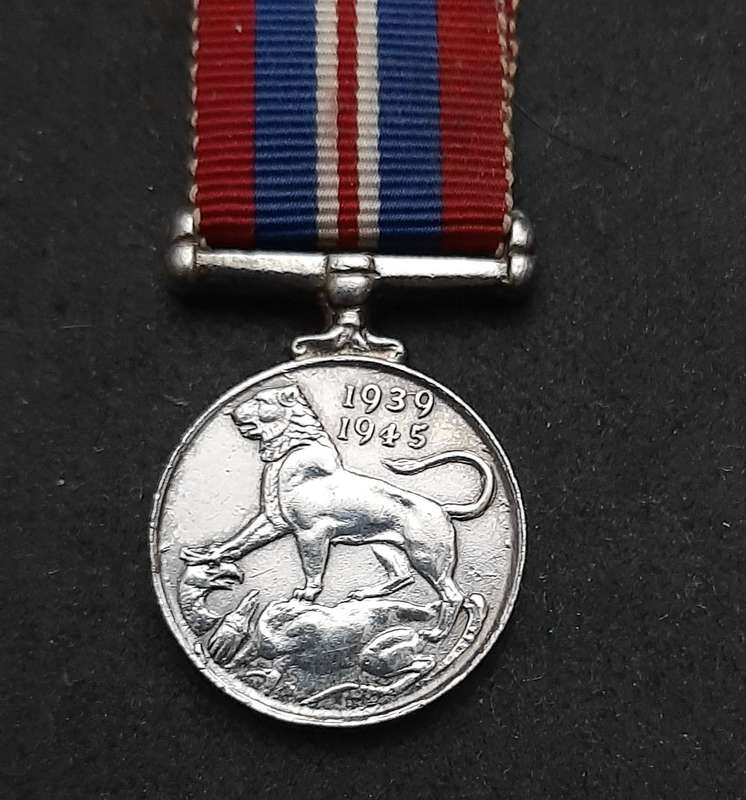 **WW2: .925 Silver Miniature British War Medal w/ Ribbon.**