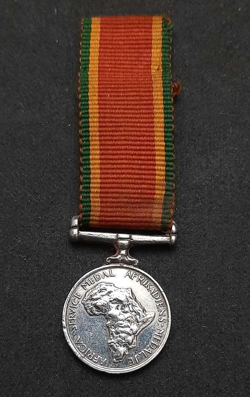 **WW2 UDF: .925 Silver Miniature Africa Service Medal w/ Ribbon (SA Issue).**